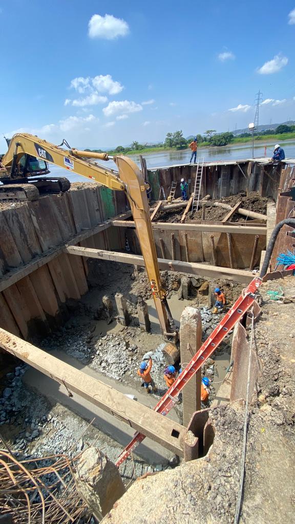 Tablestacado y apuntalamiento de vigas de riostra